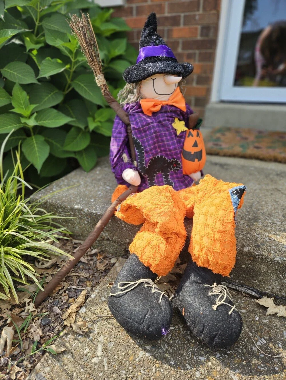 vintage Helga Witch porch sitter Broom adjustable floppy purple orange large